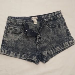 CUTE Forever 21 denim shorts